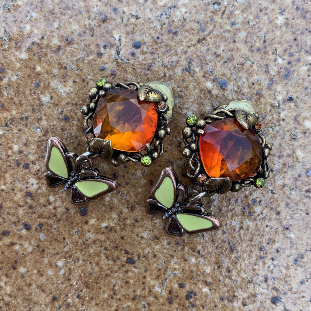 HIHUMI & DOPPO // Image earrings // Only one (GARDEN)