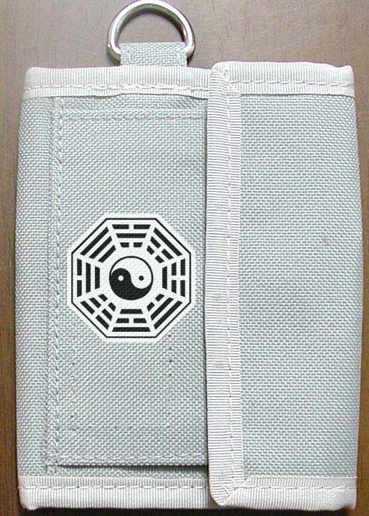 北白河 ちゆりのサイフ