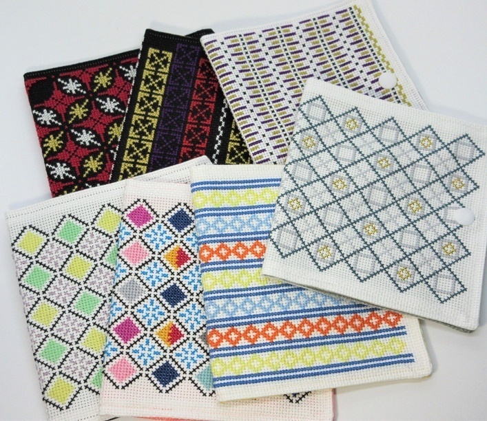 刺繍マスクホルダー（全8種）