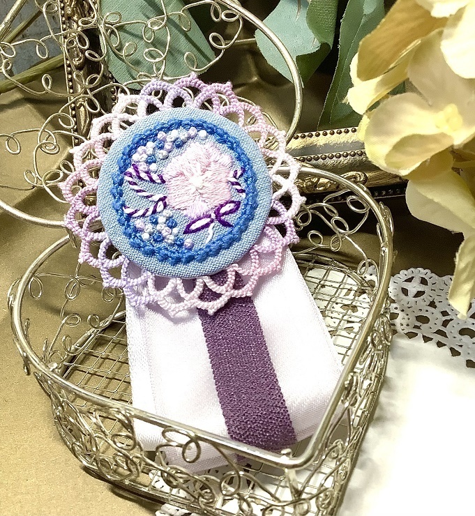 刺繡ブローチロゼット