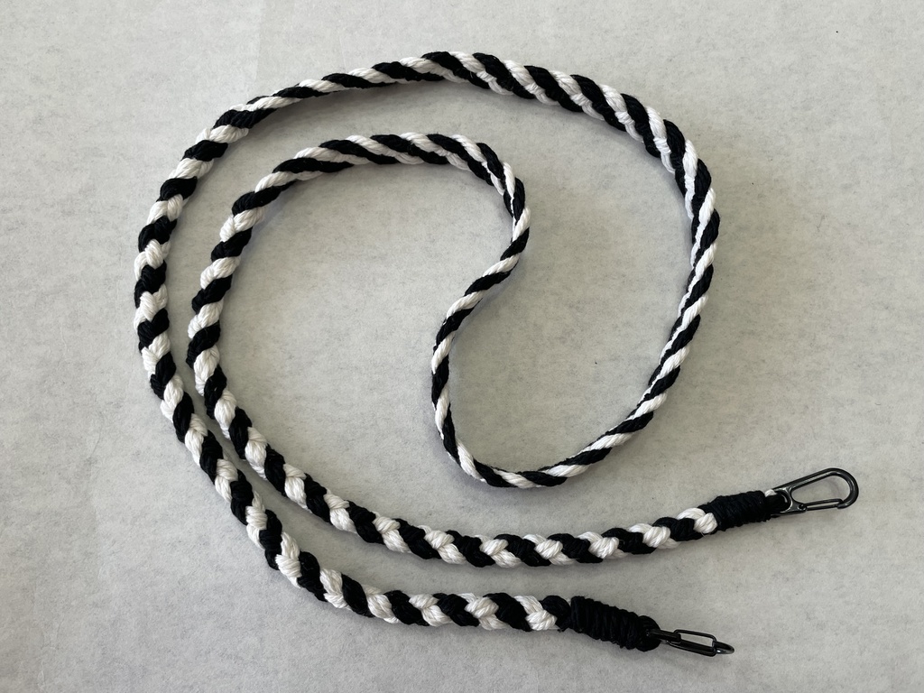 スマホショルダーストラップ（伊黒小芭内）＊鬼滅の刃