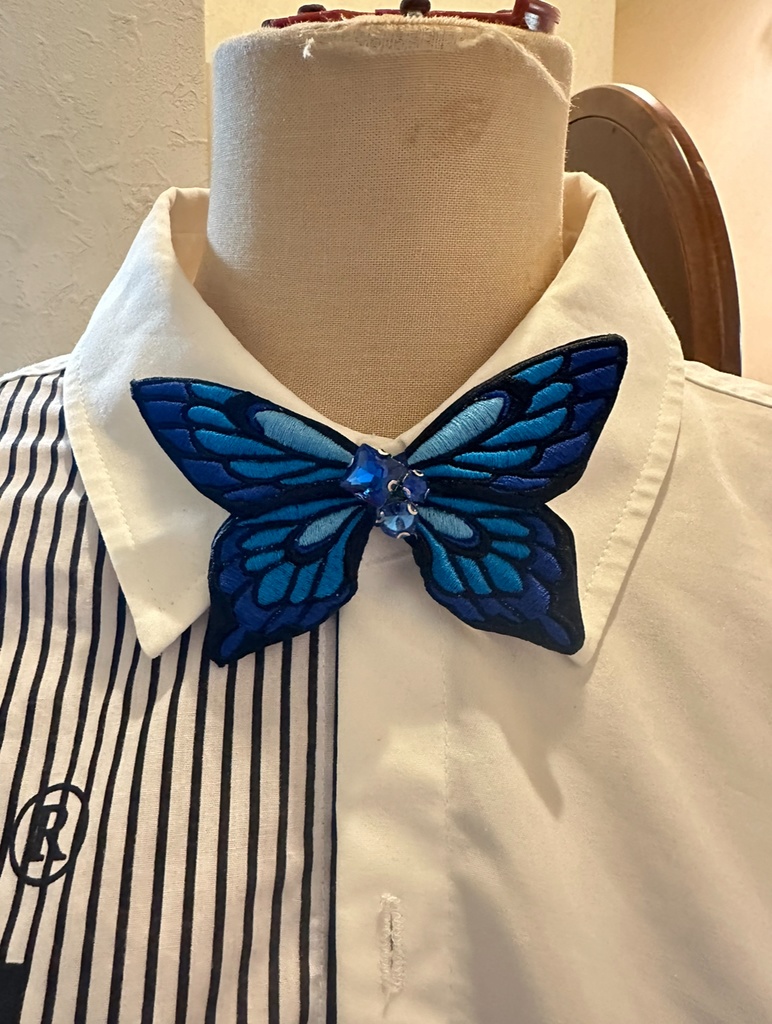 蝶々の蝶ネクタイ
