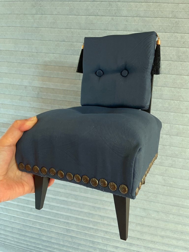 1/3ドール用椅子（中華風）背もたれクッション付き