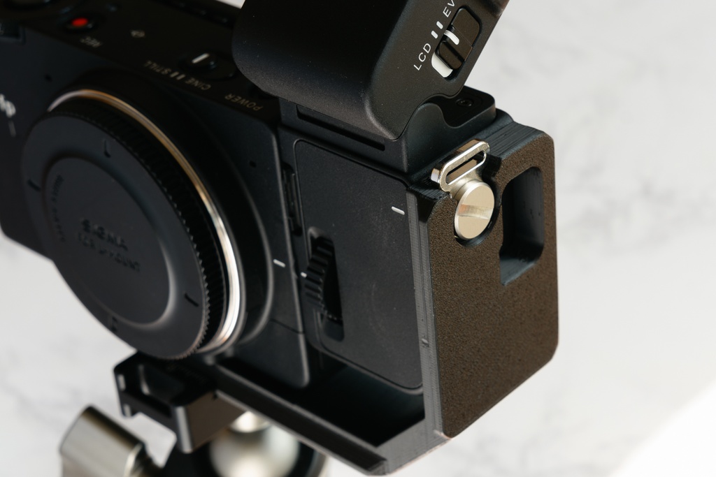 L-Bracket LB-01 for SIGMA fp / fp L with EVF-11 (ver.1.2)
