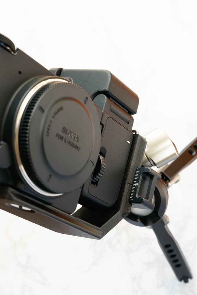 L-Bracket LB-01 for SIGMA fp / fp L with EVF-11 (ver.1.2)