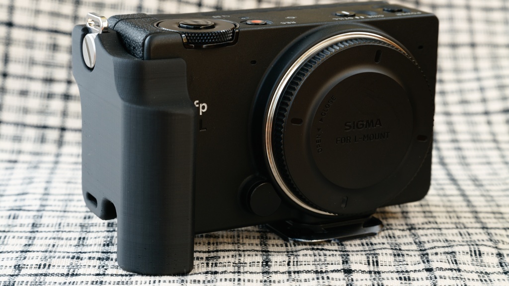 SIGMA fp & fp L用縦吊りハンドグリップ VHG-11S-L