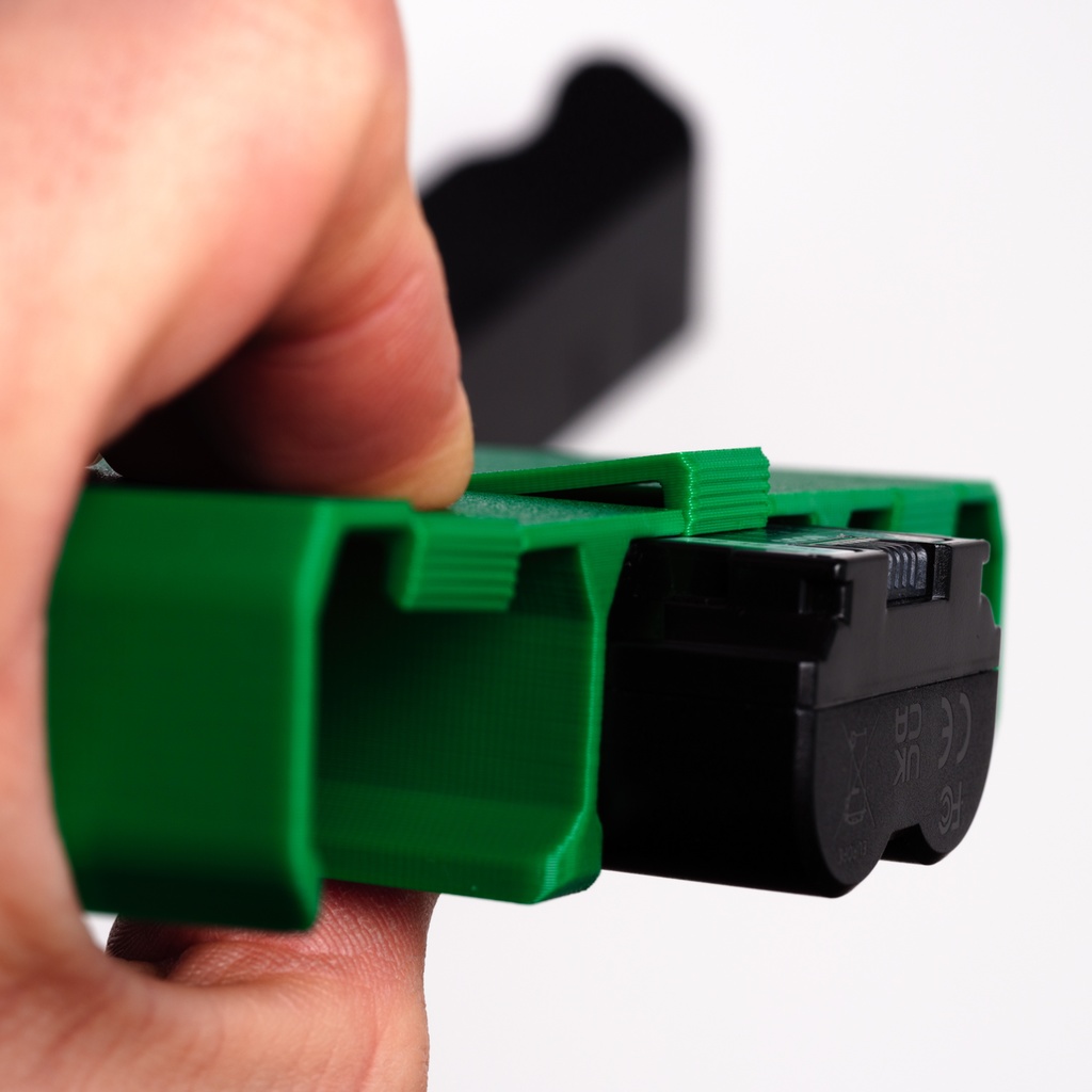 BC-FJSC (バッテリーケース for Fujifilm NP-W235)