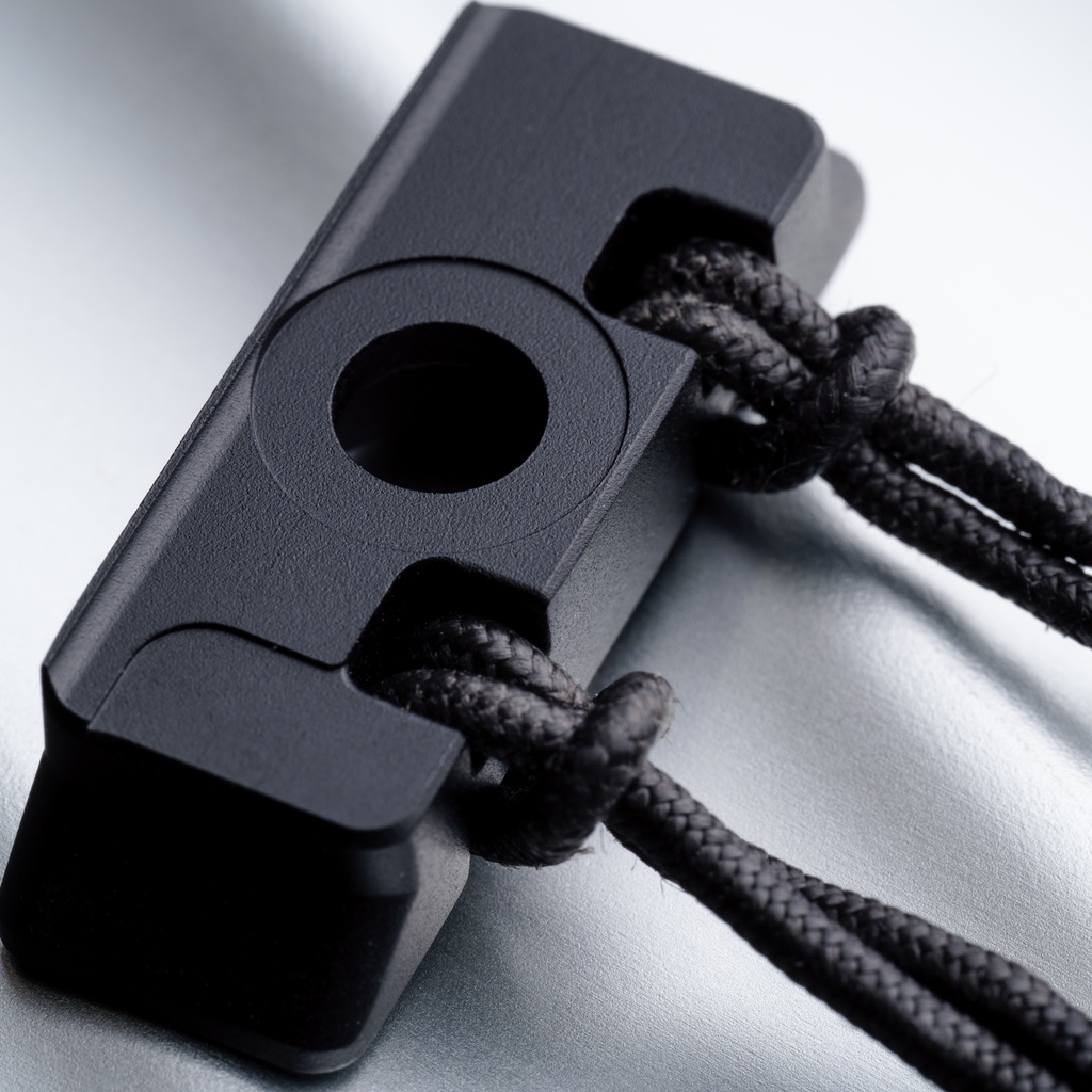 VSH-11ALX (Alx. Vertical Strap Holder for SIGMA fp)