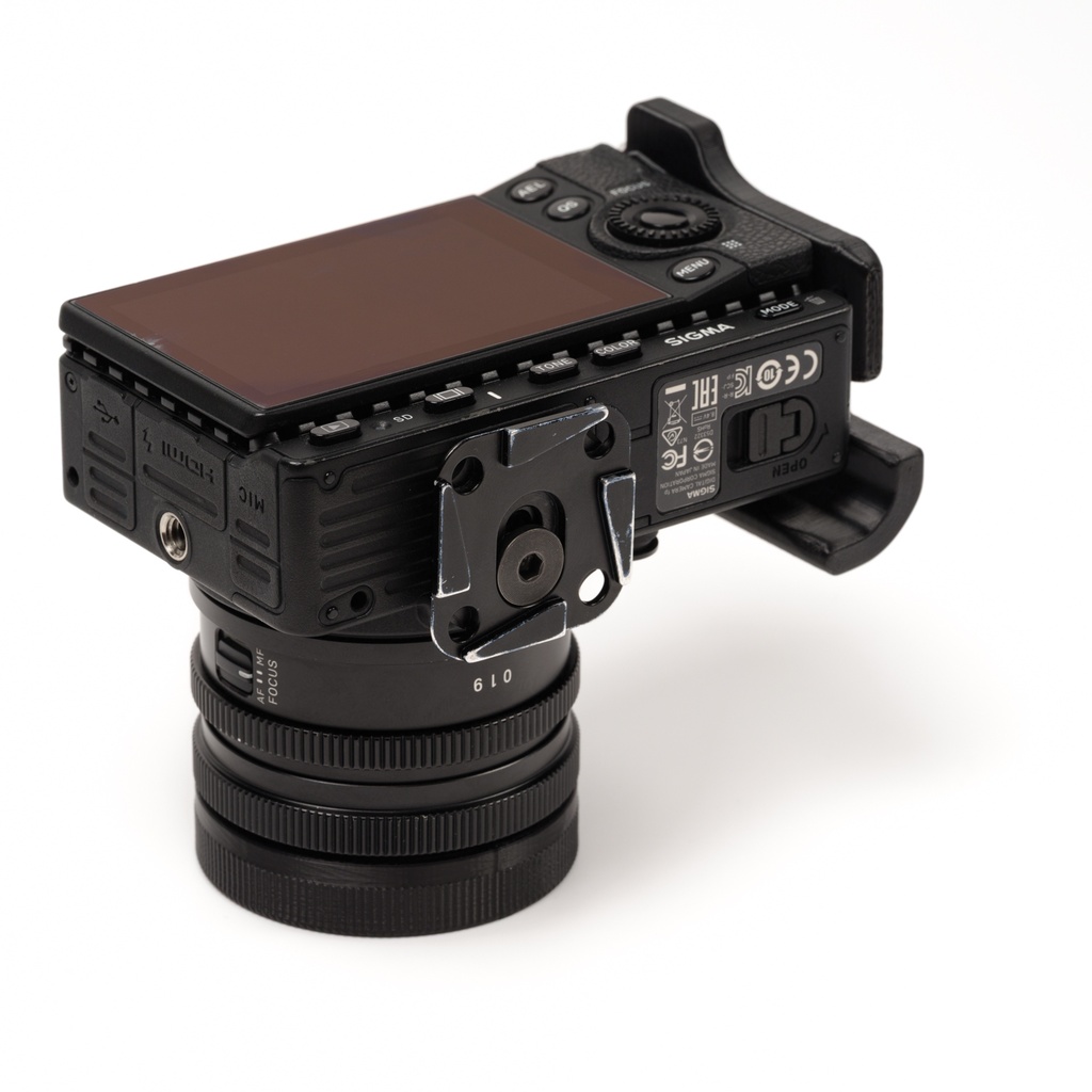 SIGMA fp 用縦吊りハンドグリップ VHG-11S-L ASA