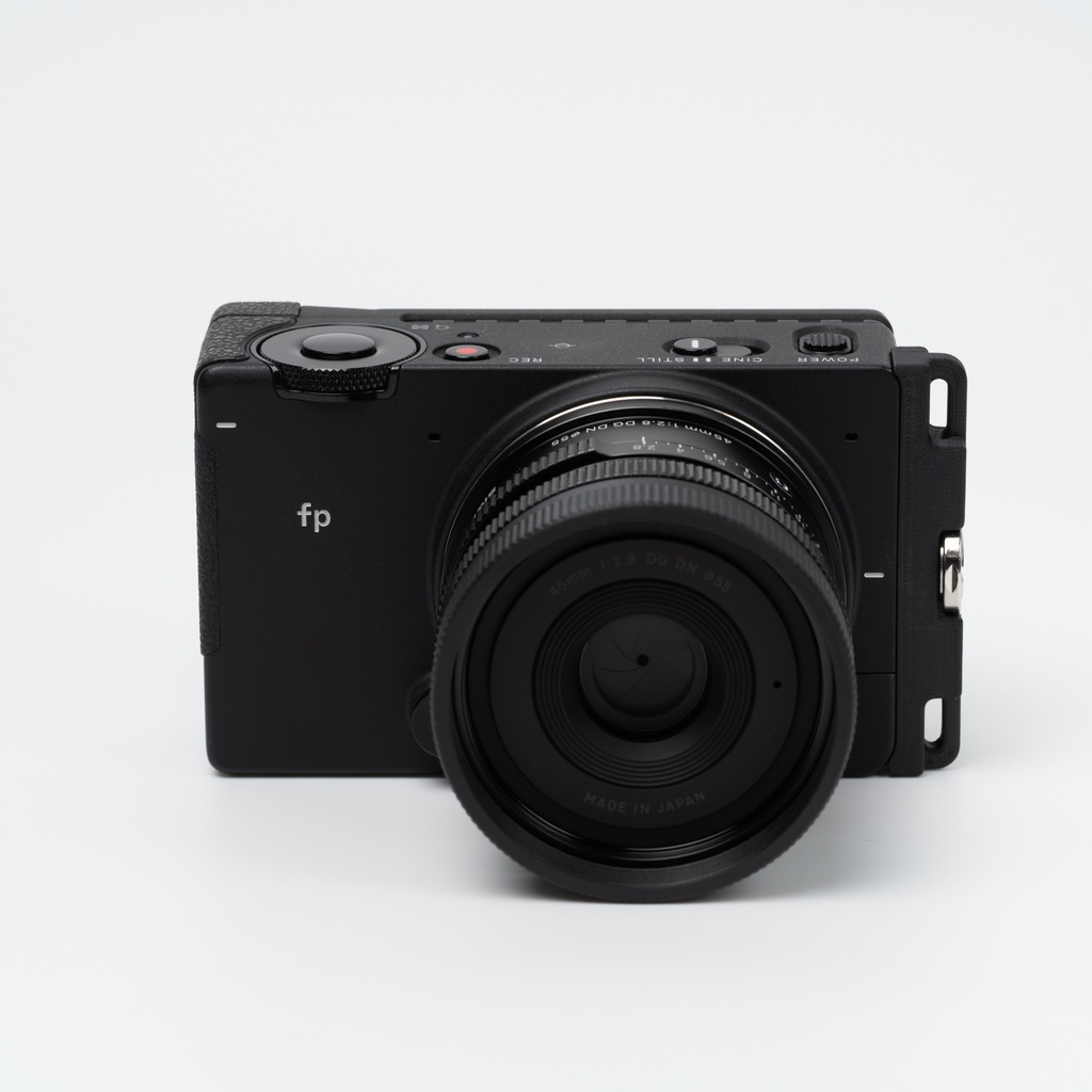 SIGMA fp 用縦吊りストラップホルダー VSH-21 ASA