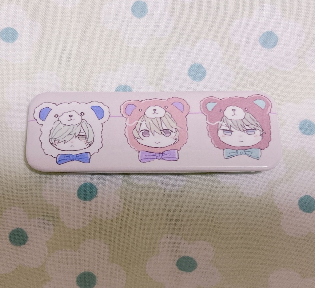 月下くま缶バッジ