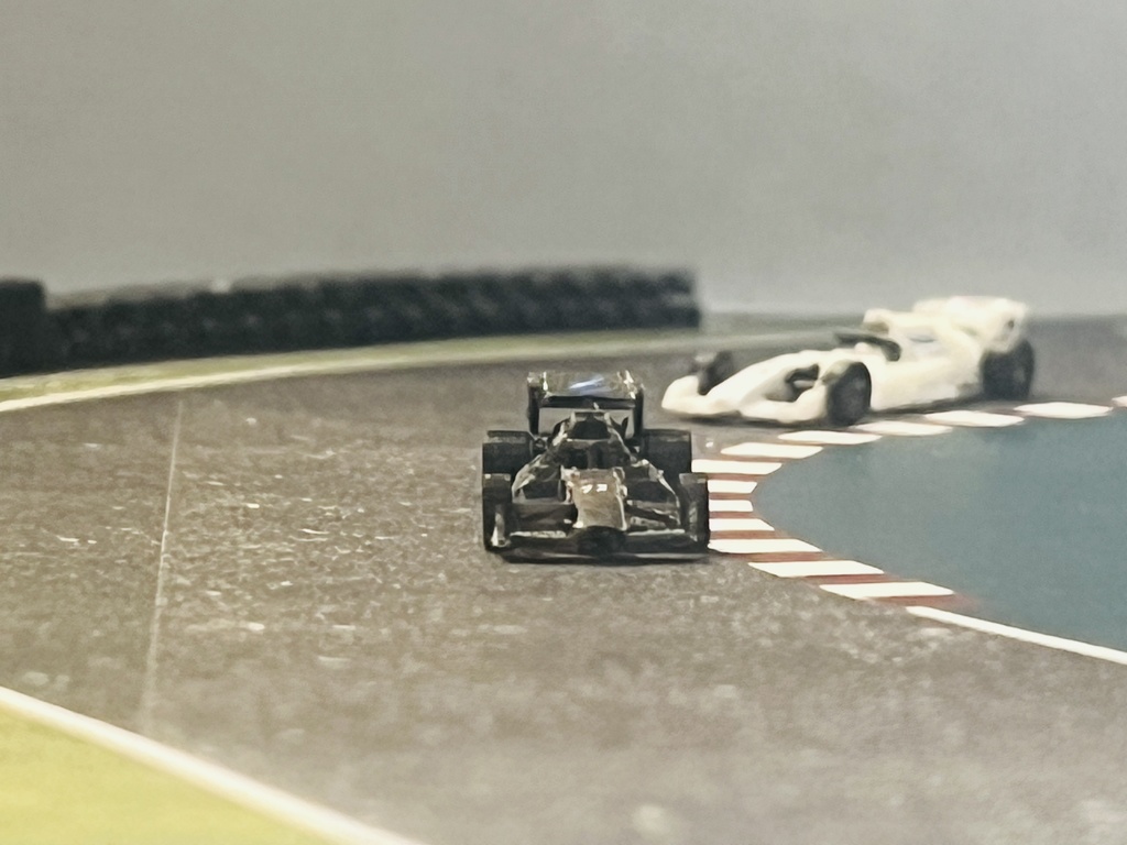 1/150 ミニフォーミュラカー サーキットスターターセット(車両・タイヤバリア・シート付)