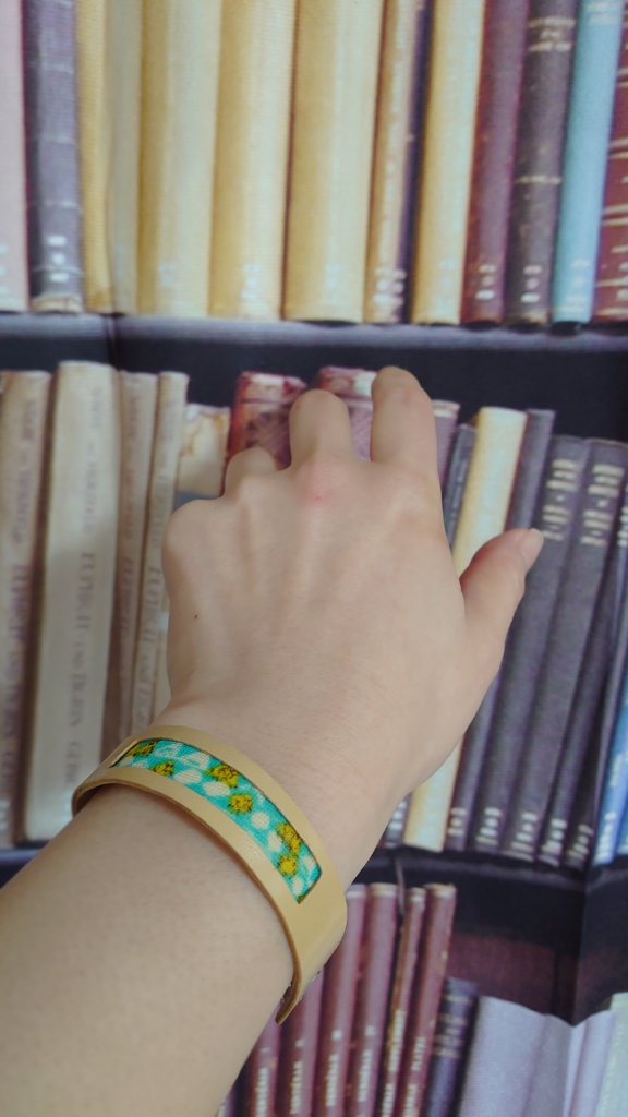 革×布ブレスレット ベージュ "芽吹き"