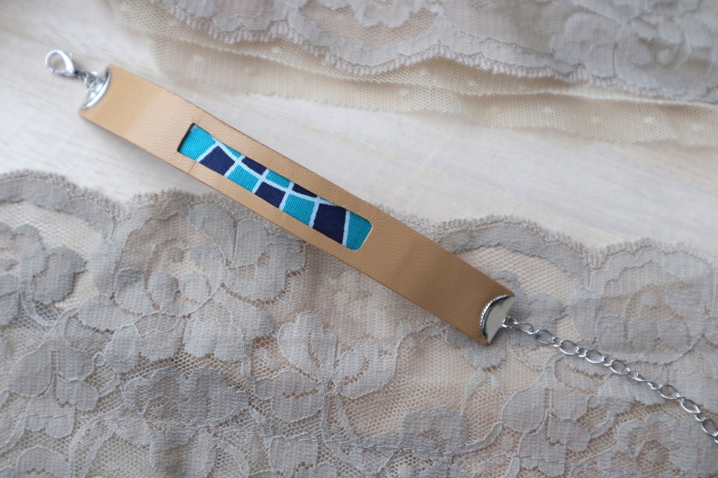 革×布ブレスレット ベージュ "海遊"