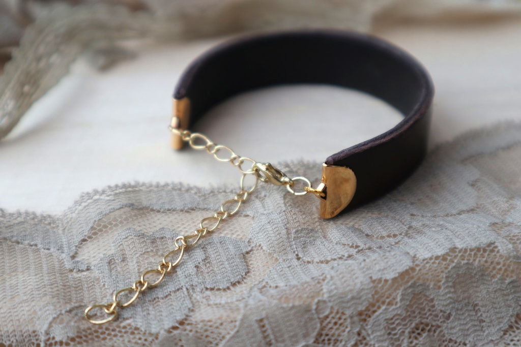 革×布ブレスレット ダーク "窓辺"