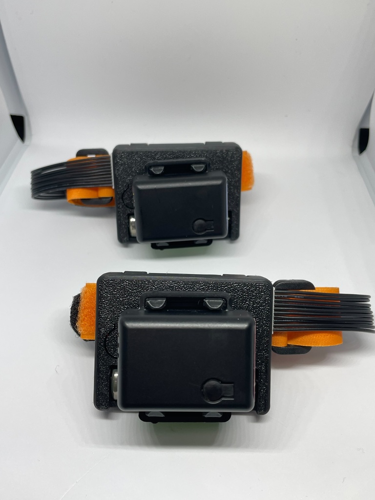 無線ハンドトラッキングデバイス『IllumiTrack』