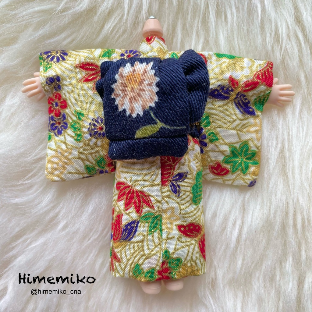 リニューアル【オビツ11】大正ロマン風エプロン着物セット(ベージュ花蝶文/矢車菊帯)