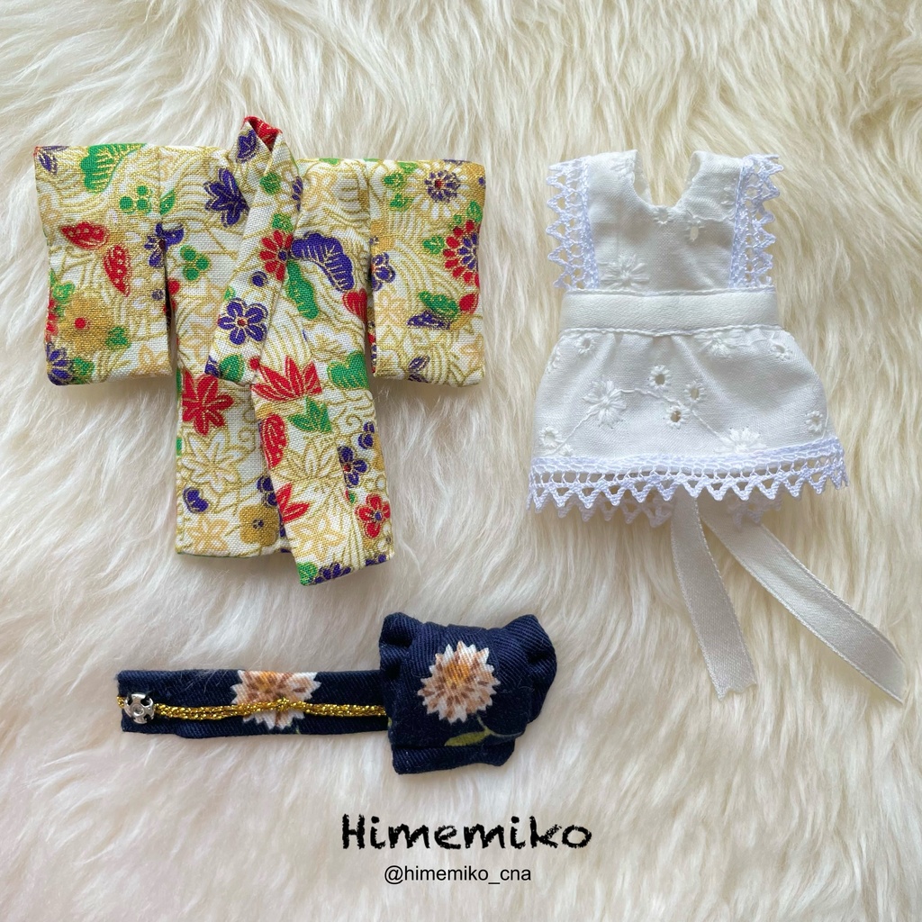 リニューアル【オビツ11】大正ロマン風エプロン着物セット(ベージュ花蝶文/矢車菊帯)