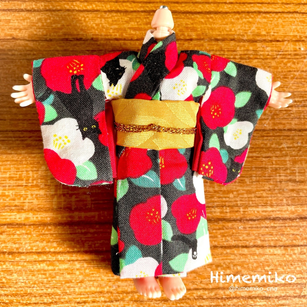 新作【オビツ11】大正ロマン風着物セット/黒猫椿柄・金茶帯