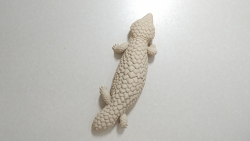 マツカサトカゲのフィギュア(3Dプリント品)