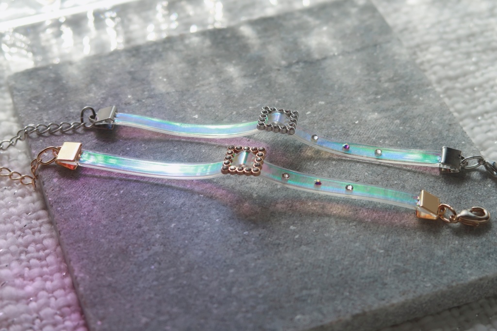 aurora belt choker