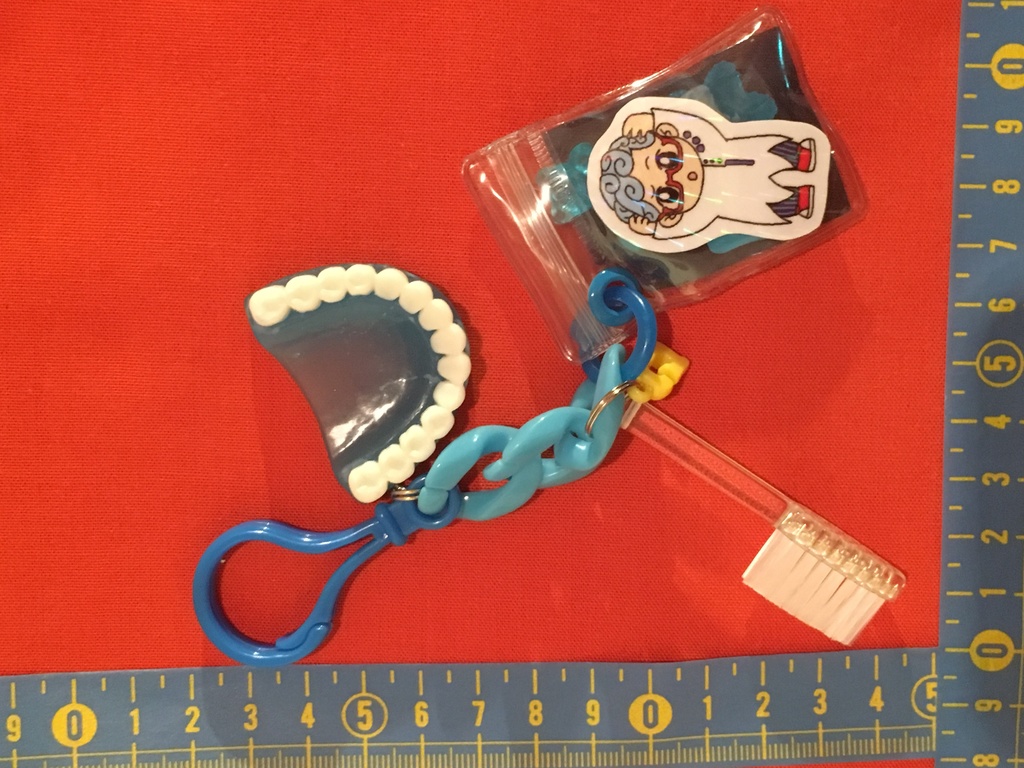 推しの歯を磨けるキーホルダー パート1