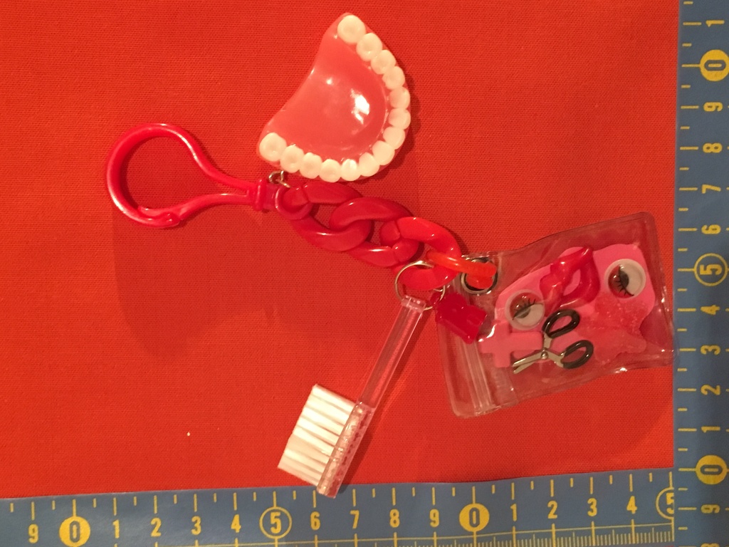 推しの歯を磨けるキーホルダー パート1