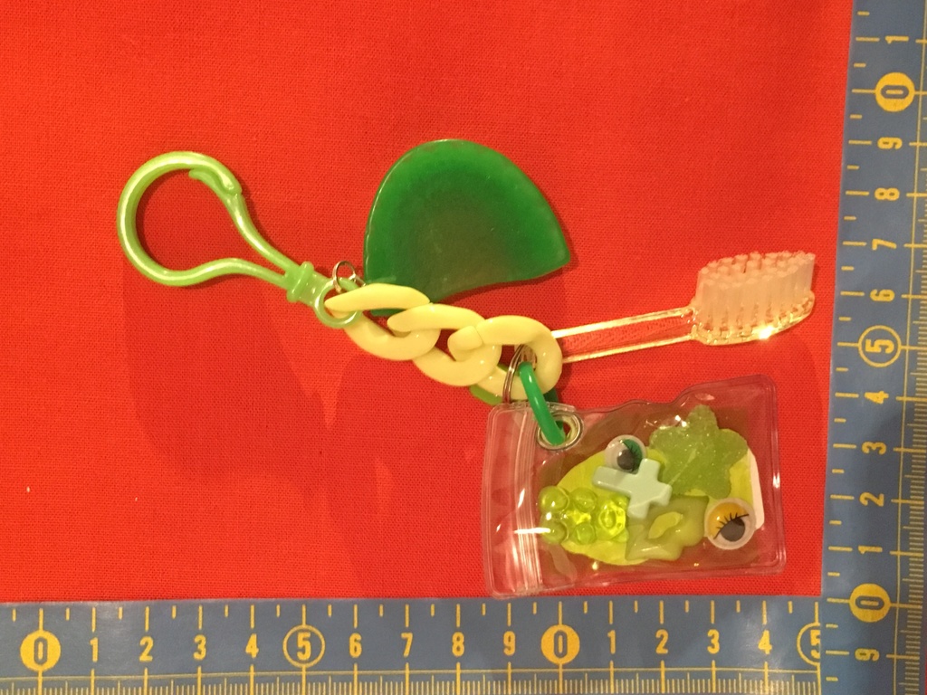 推しの歯を磨けるキーホルダー パート1