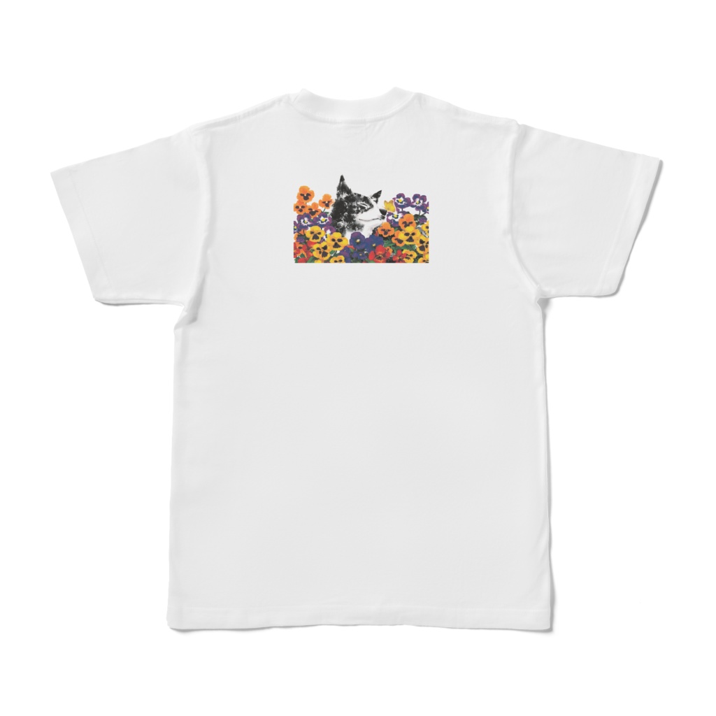 秋田犬と蝶々とパンジーのTシャツ(両面)