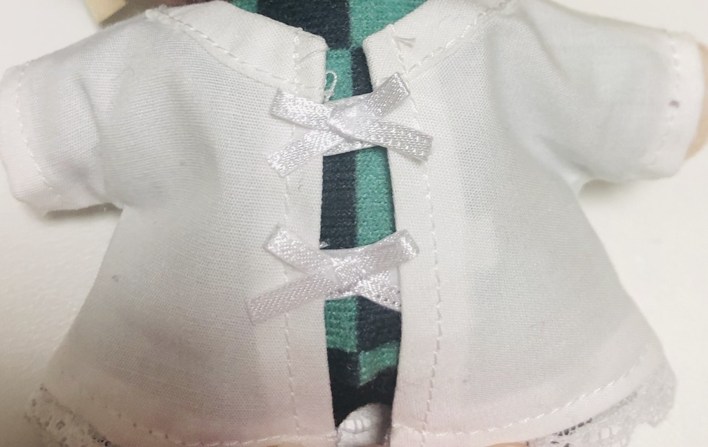 ともぬい(割烹着と三角巾)