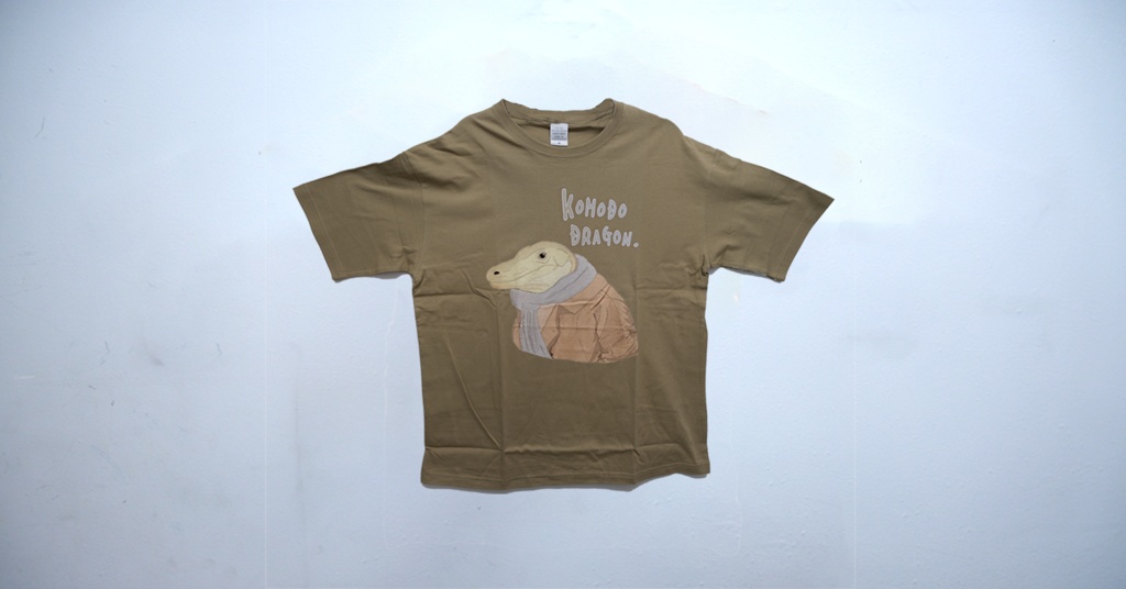【未使用新品】コモドドラゴン ビッグシルエット Tシャツ ヴィンテージメイク風 カーキ S～Ｌサイズ