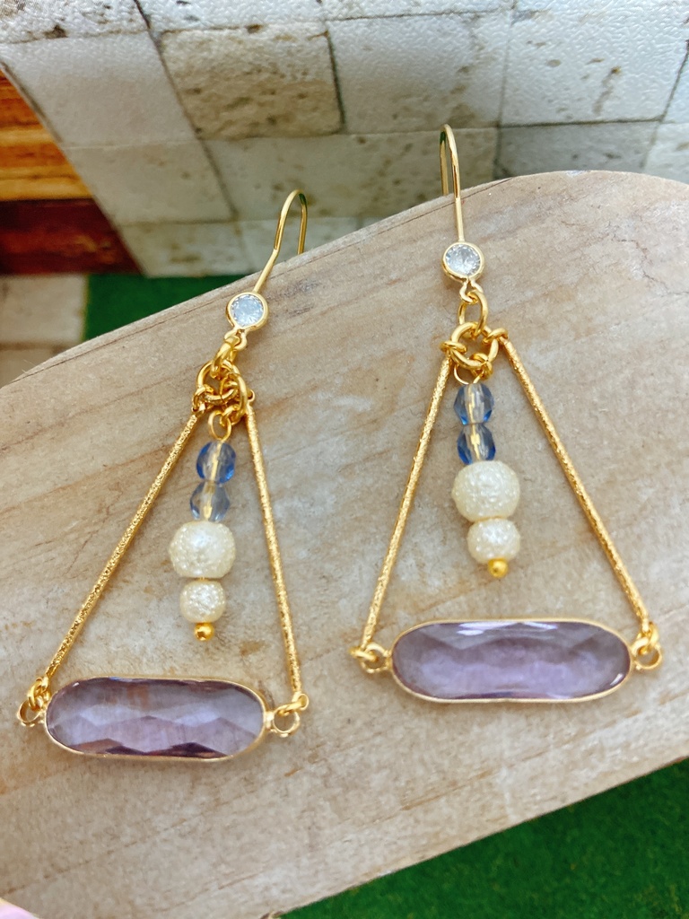 離そばトライアングルピアス
