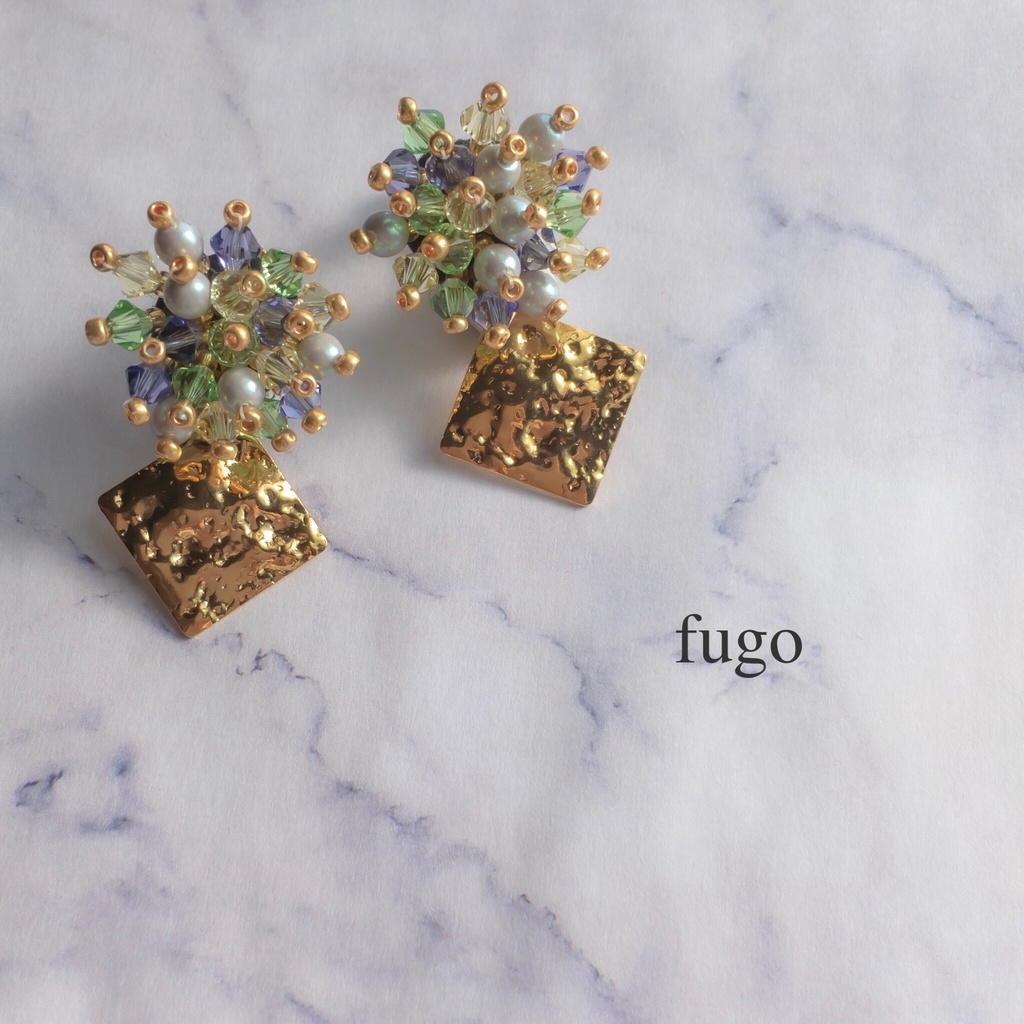 フーゴ イメージピアス／イヤリング（金具別）