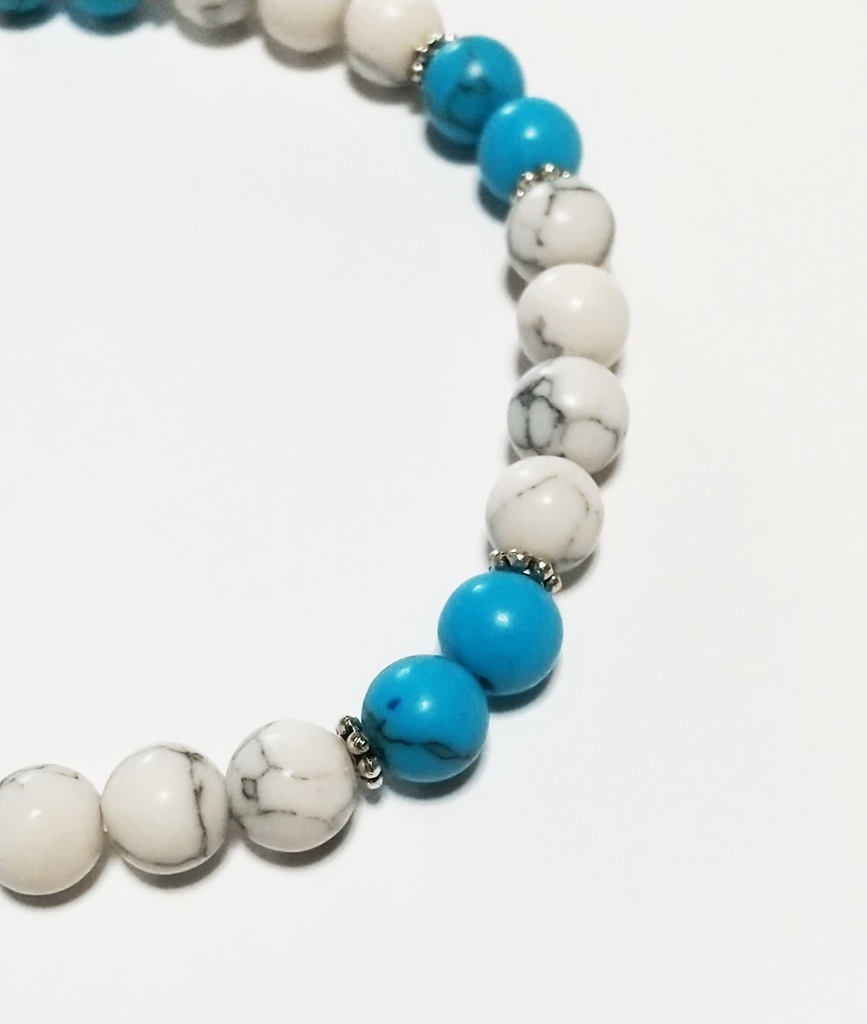 ターコイズとハウライトのブレスレット キラーimage