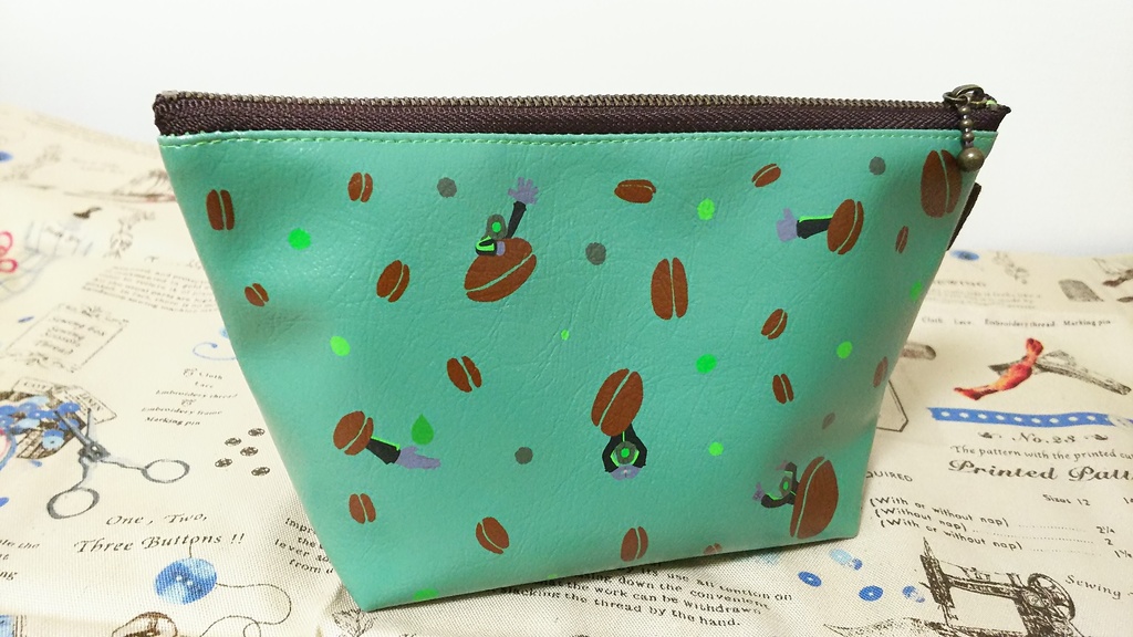 ミントス×コーヒー豆三角ポーチ