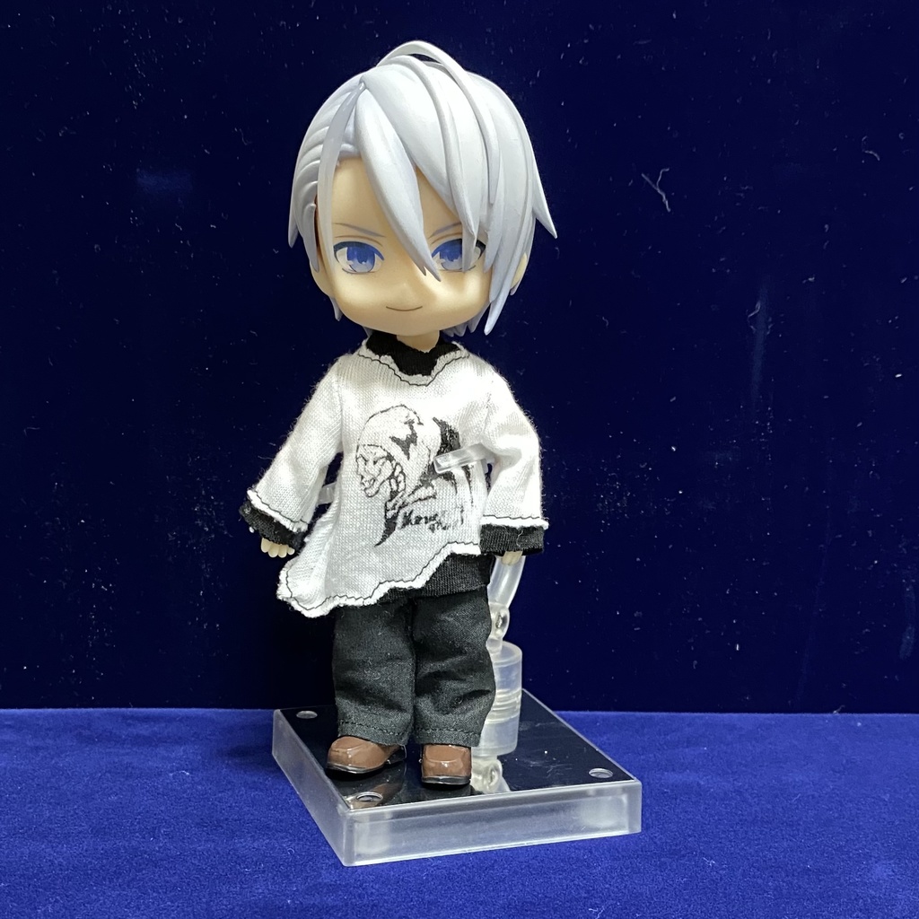 ねんどろいどどーる用洋服セット《髑髏プリントカットソー》