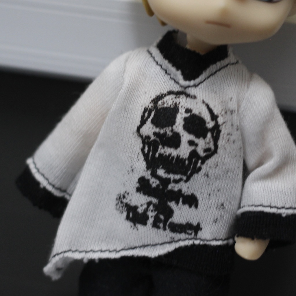 ねんどろいどどーる用洋服セット《髑髏プリントカットソー》