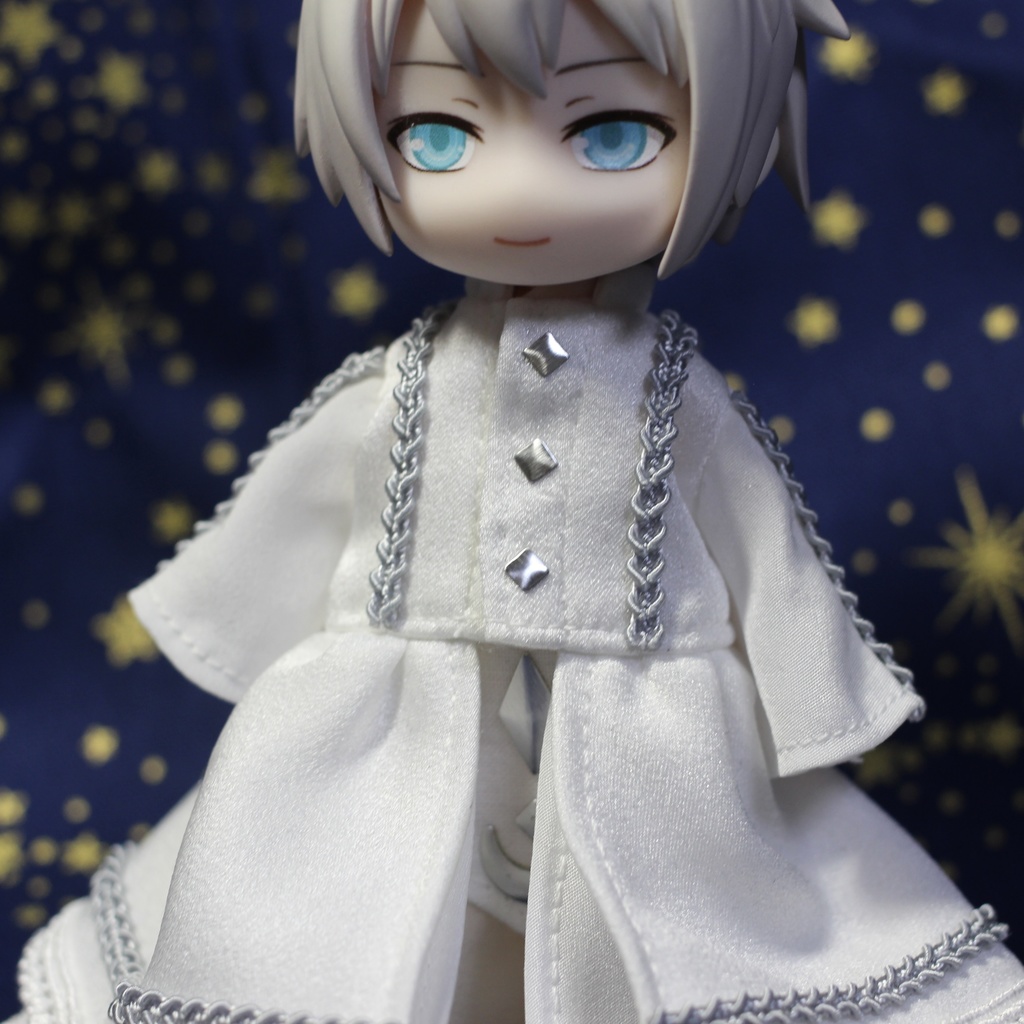 ねんどろいどどーる用洋服セット《白銀のオファニエル》