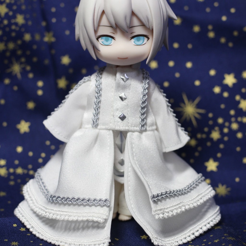 ねんどろいどどーる用洋服セット《白銀のオファニエル》