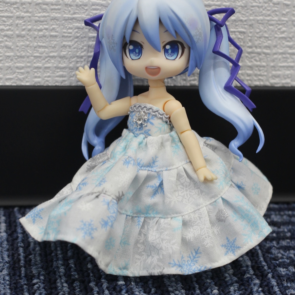 ねんどろいどどーる用洋服セット《ルミヒウタレ》