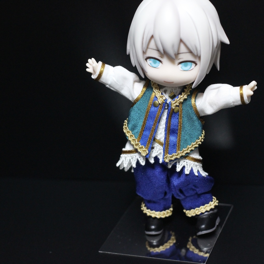 ねんどろいどどーる用洋服セット《ディザグリージェスター》