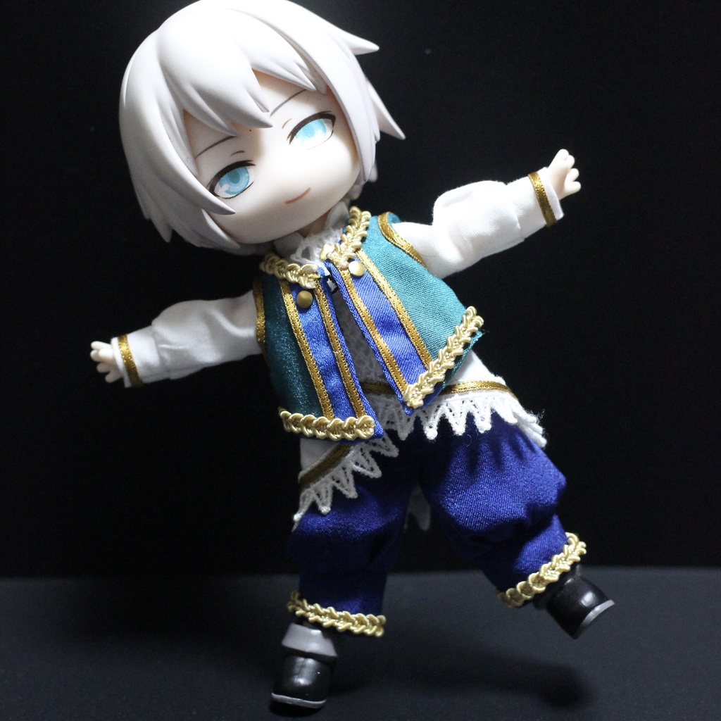 ねんどろいどどーる用洋服セット《ディザグリージェスター》