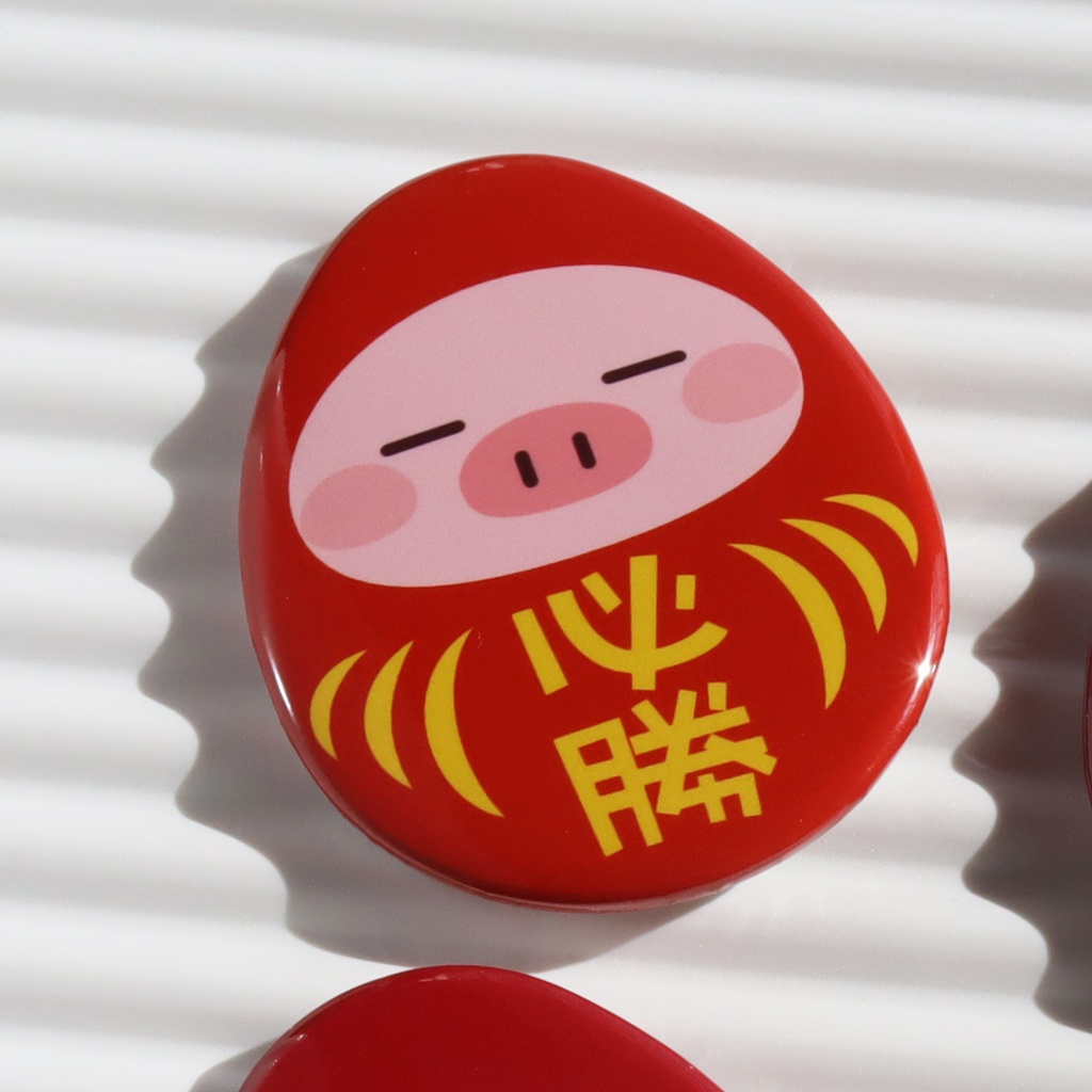 幸運★ぶたたのだるまさん缶バッジ