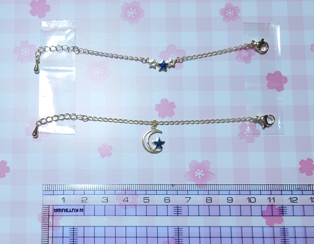 月・三連星の首かざり