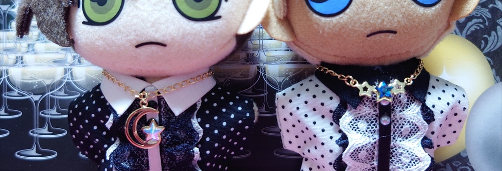 月・三連星の首かざり