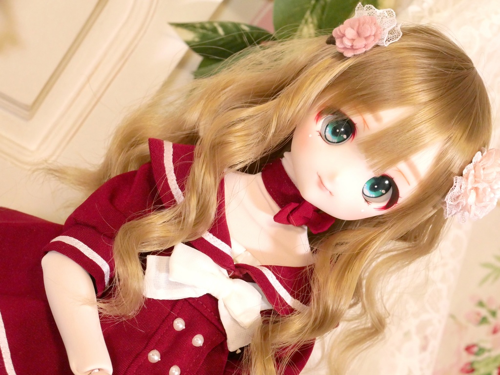 DDH-22 セミホワイト肌 カスタムヘッド+追視レジンアイ1種