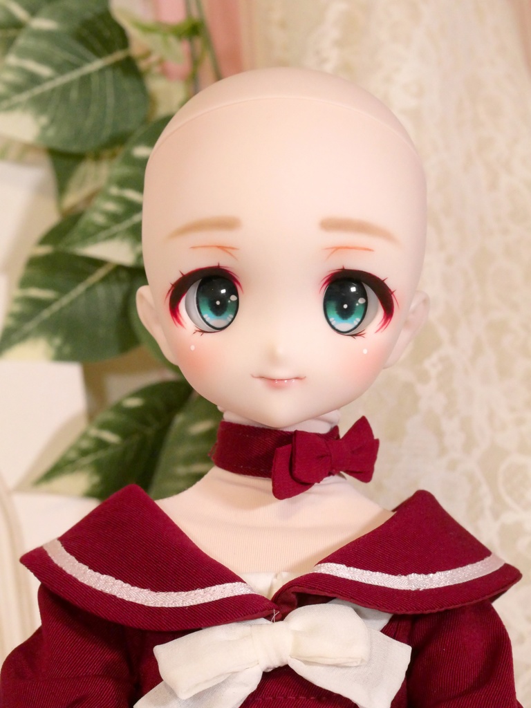 DDH-22 セミホワイト肌 カスタムヘッド+追視レジンアイ1種