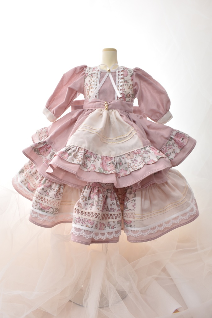 SDM・MDDサイズ・雑貨店の花柄ドレス【Aパターン】