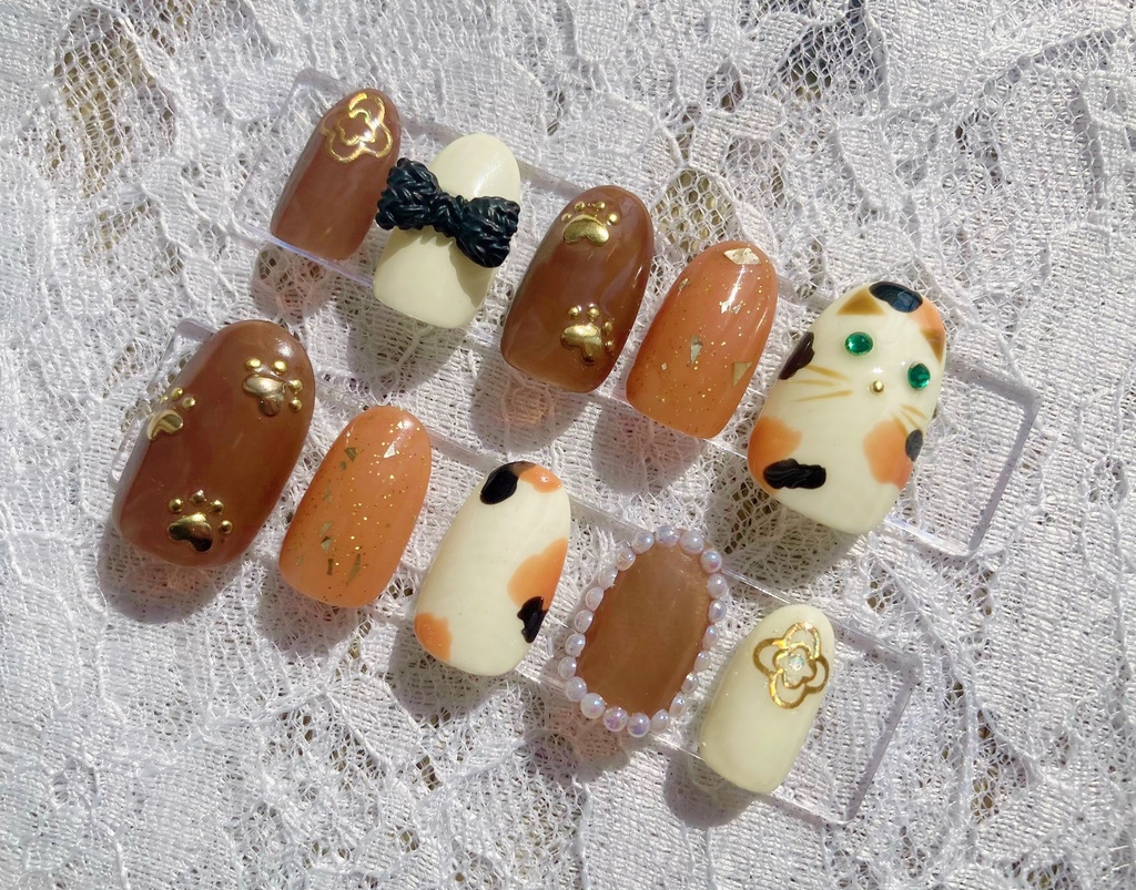 三毛猫ちゃんネイルチップ
