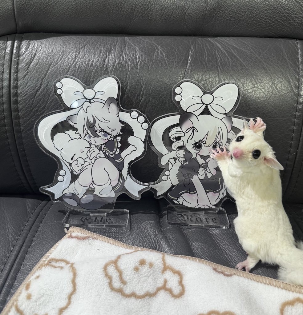 エルとメア特大アクリルスタンド(13cm)